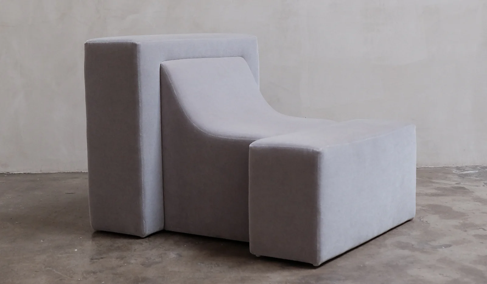 Estudio Persona Block Chair - Image 4