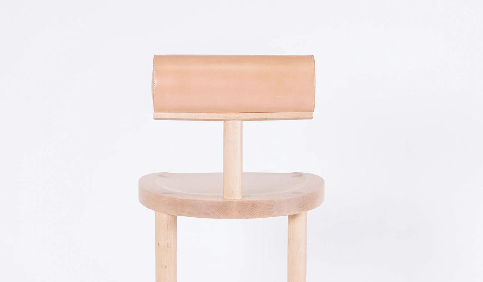 Estudio Persona Una Counter Stool - Image 11