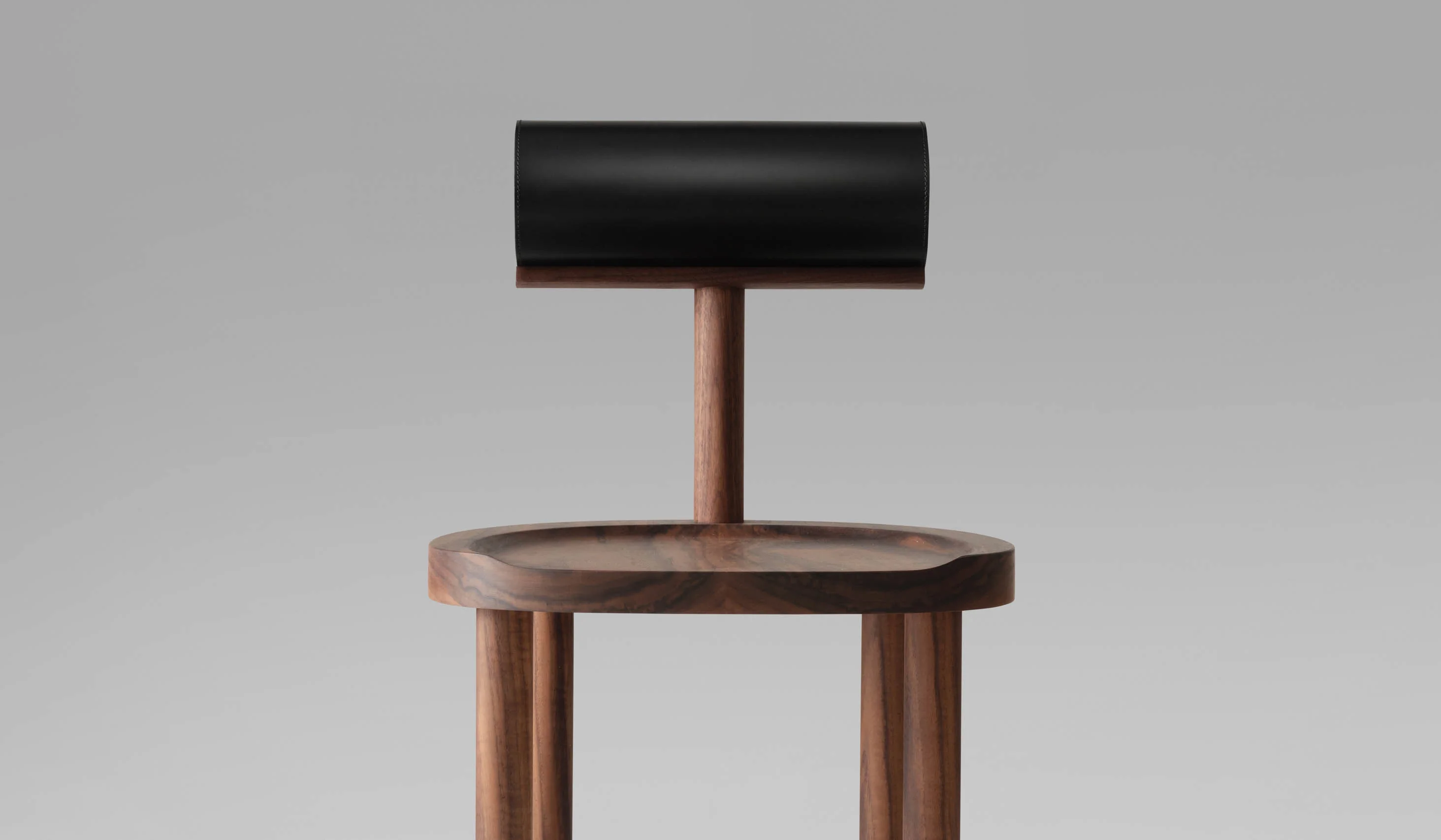 Estudio Persona Una Counter Stool - Image 15
