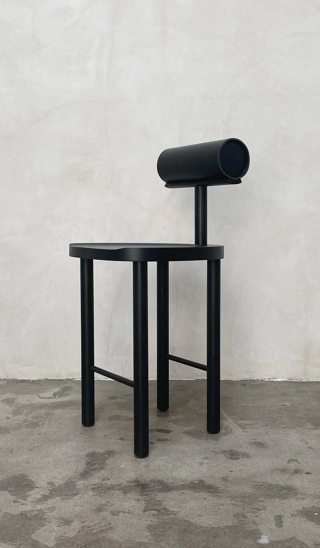 Estudio Persona Una Counter Stool - Image 9