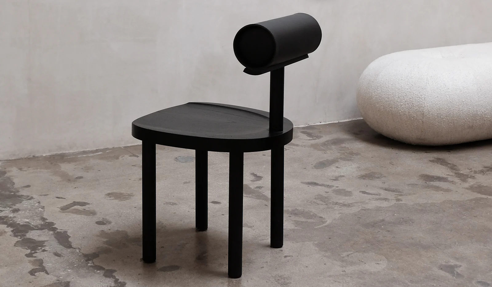 Estudio Persona Una Chair - Image 14