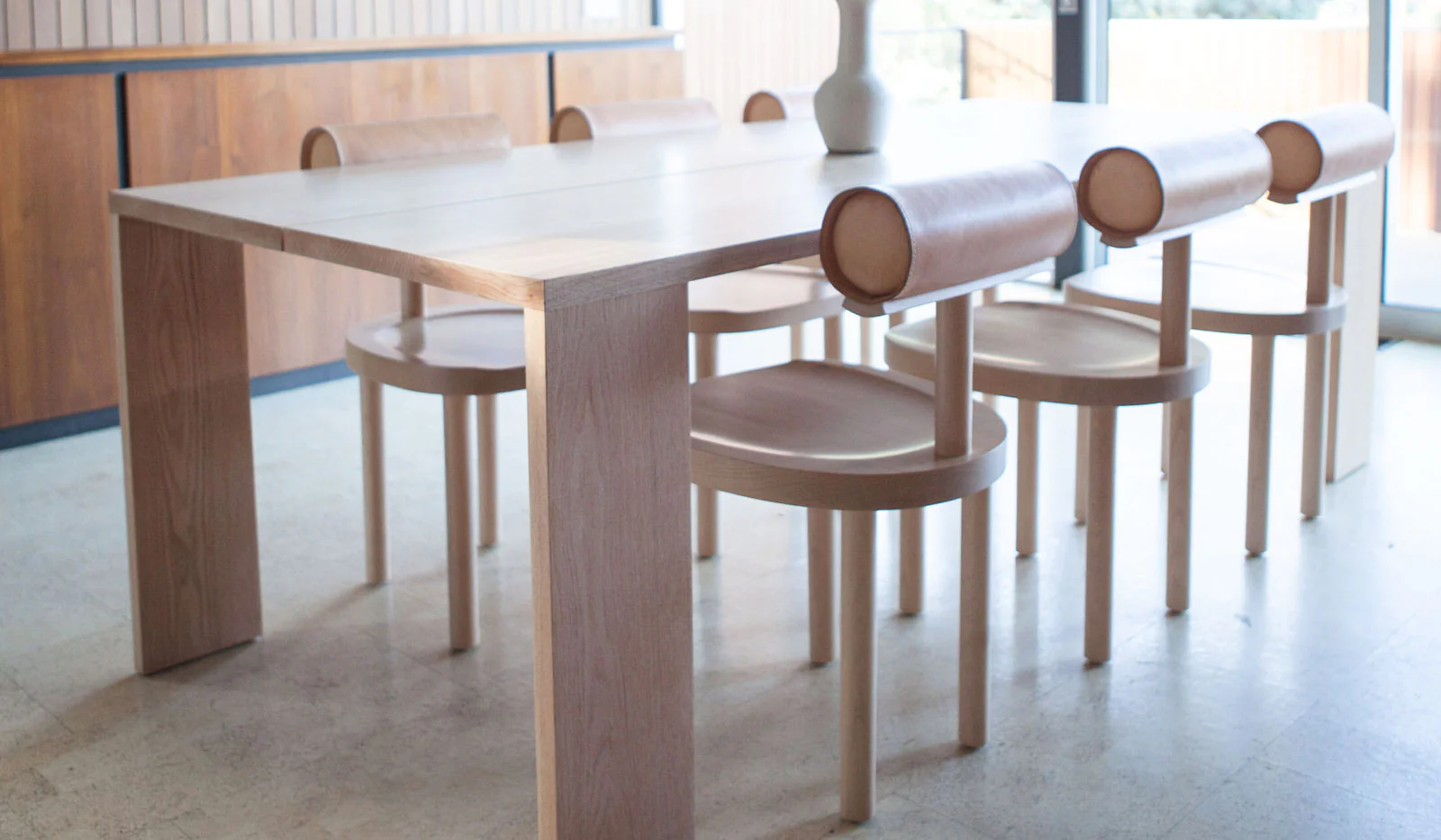 Estudio Persona Una Chair - Image 15