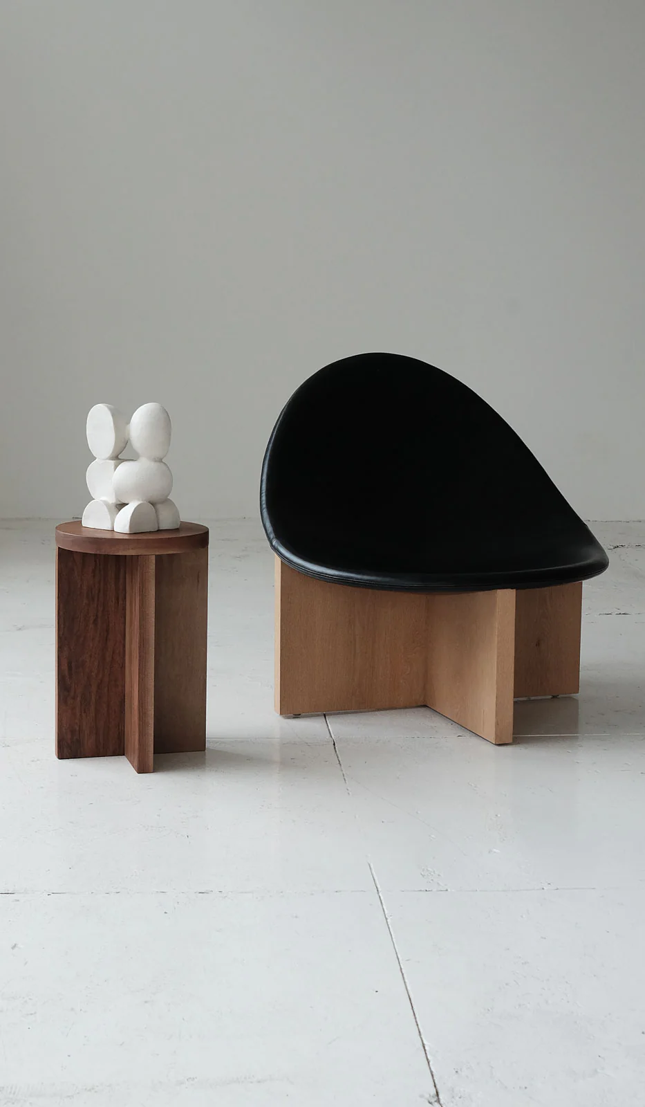 Material Round Narrow Foundation Stool / Side Table - Image 3