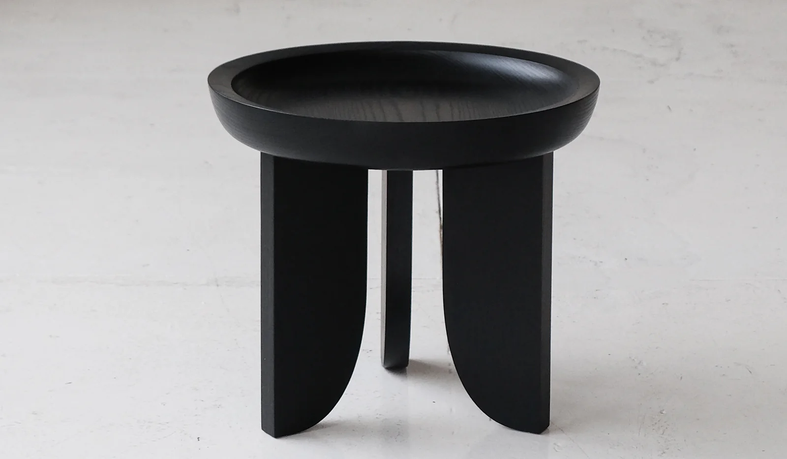 Grain Dish Side Table - Image 4