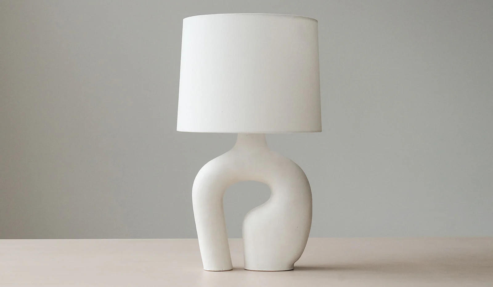 Kassandra Thatcher Oblong Loop Table Lamp - Image 4