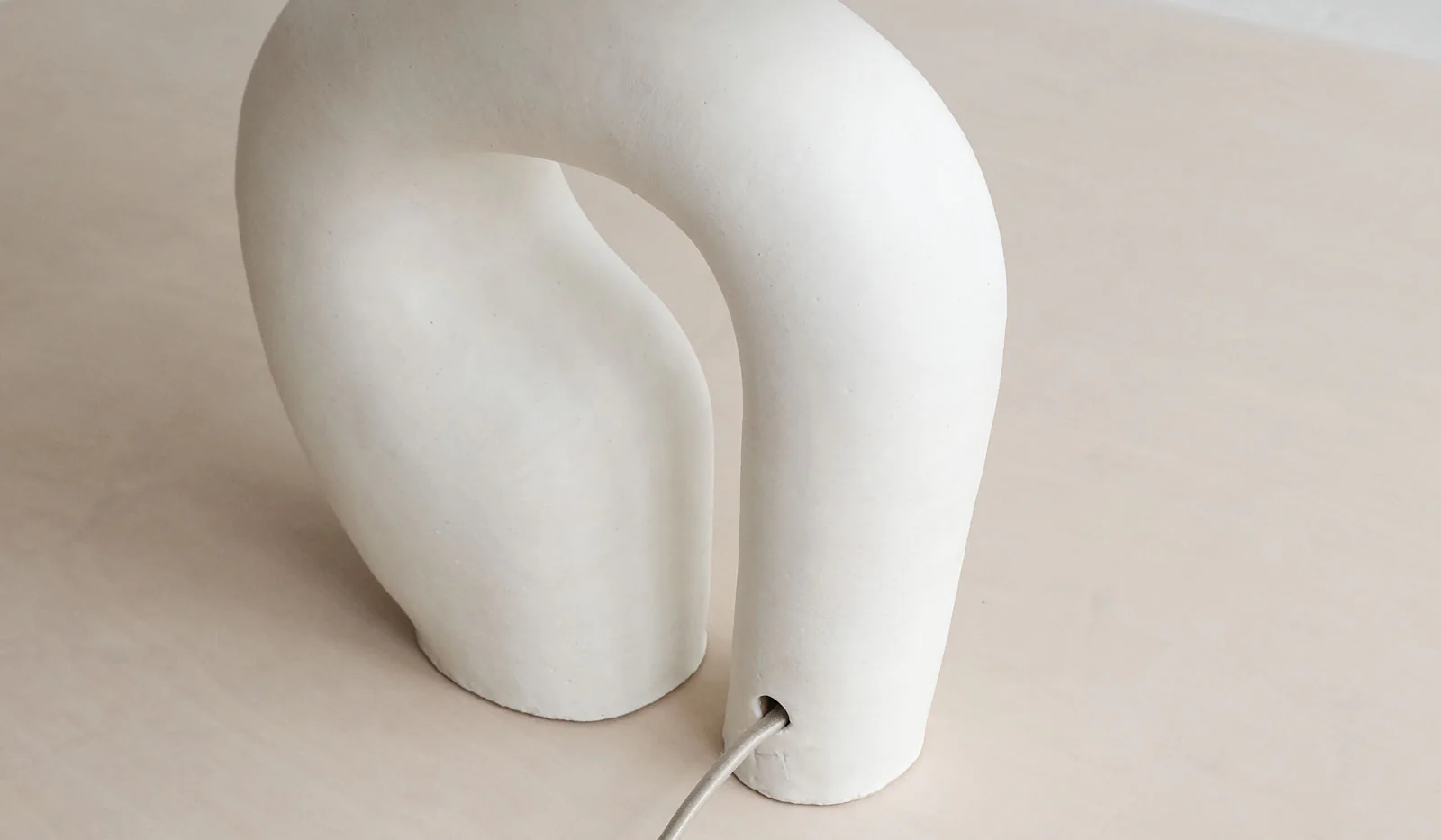 Kassandra Thatcher Oblong Loop Table Lamp - Image 7