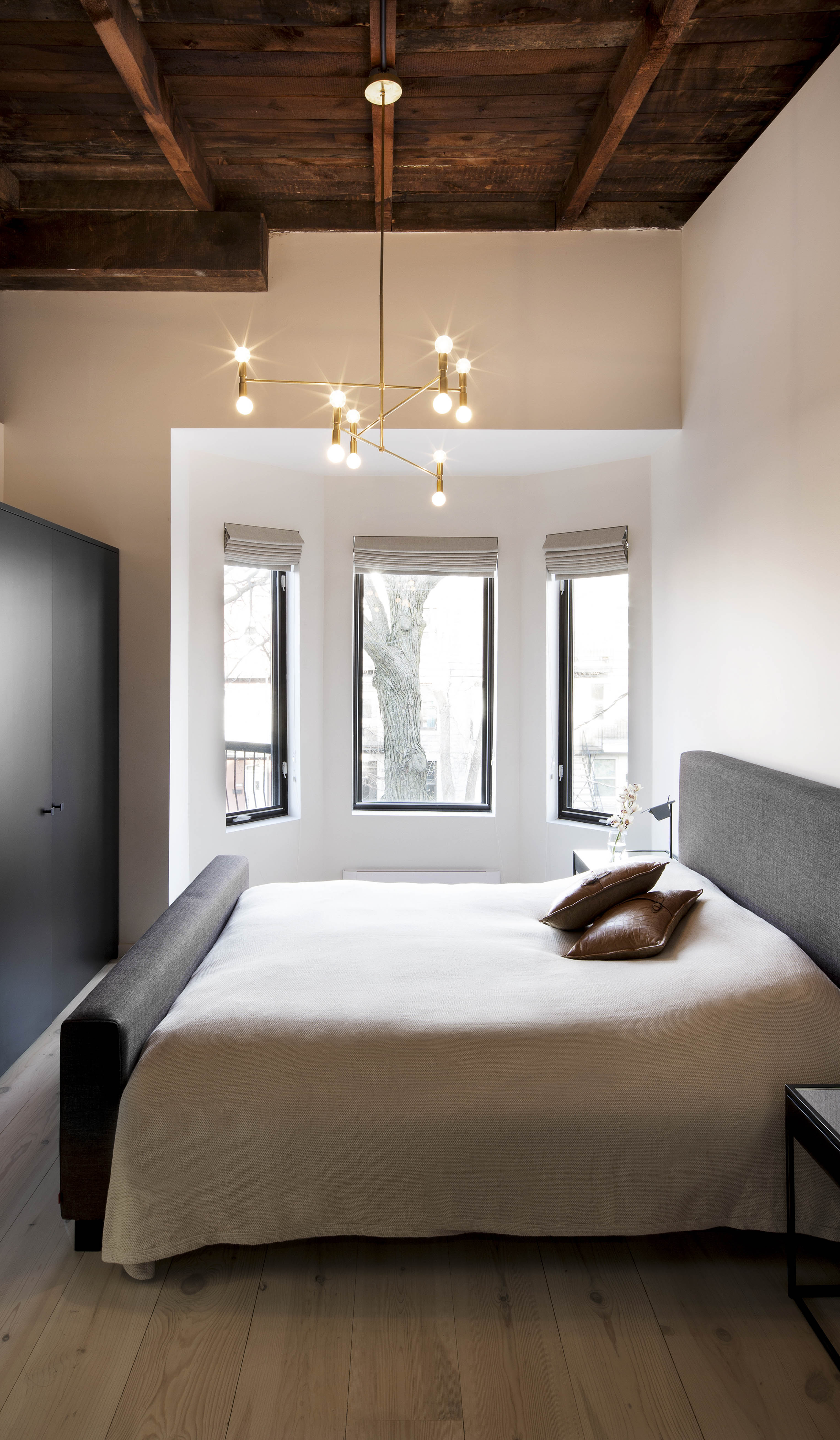 Lambert & Fils Dot 01 Atomium Pendant - Image 14